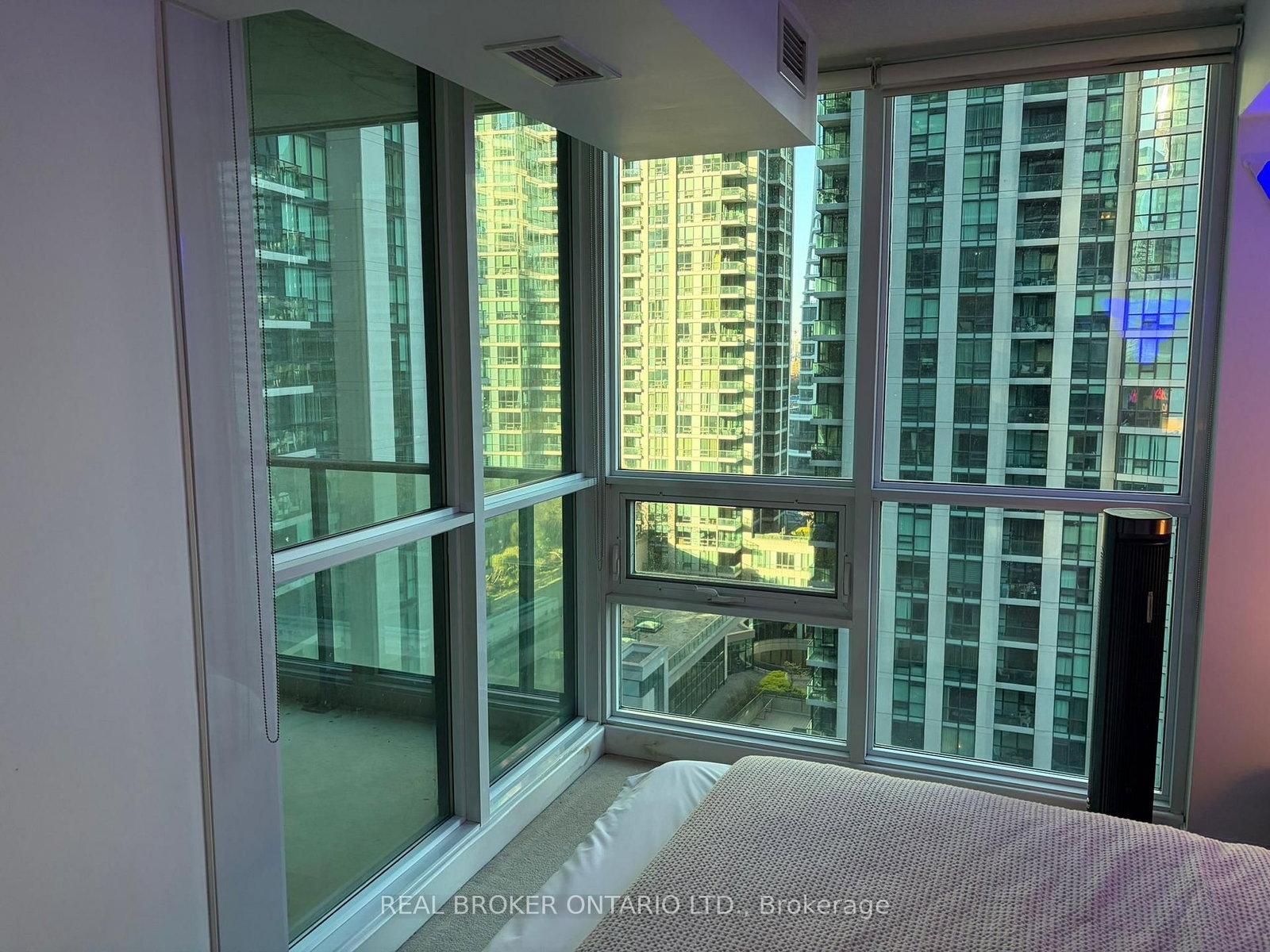 33 Bay Street, Unit 1307 - Photo 4