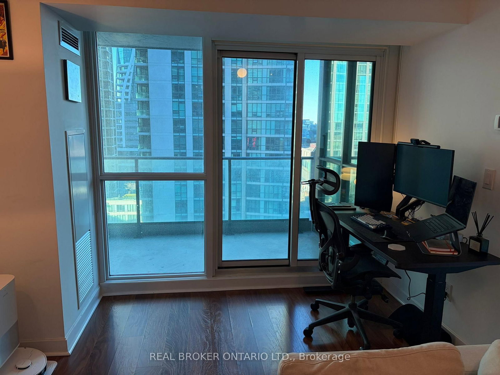 33 Bay Street, Unit 1307 - Photo 5