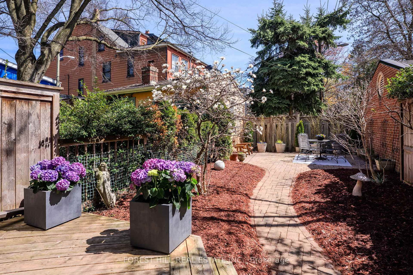 451 Sackville Street - Photo 9