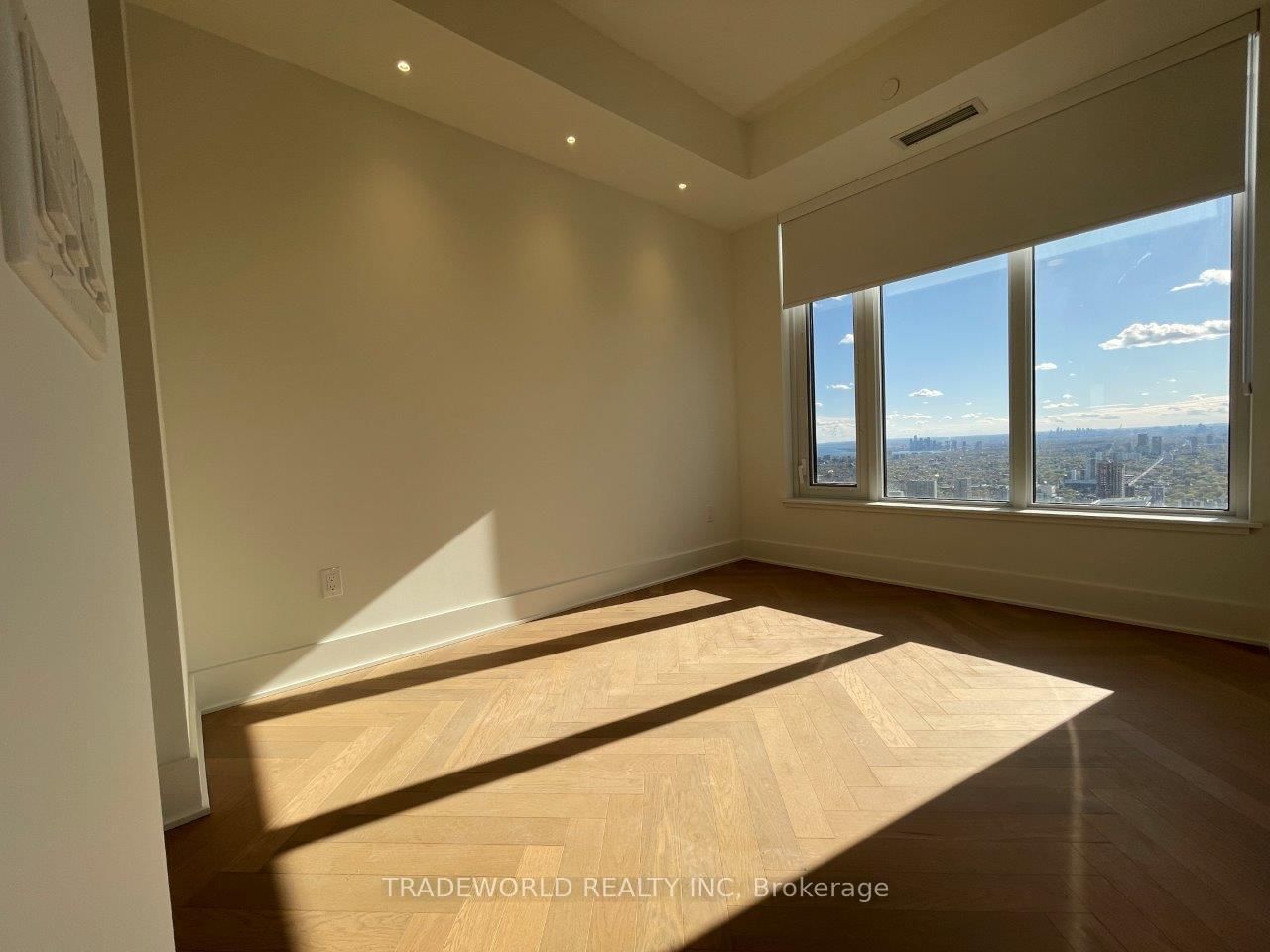 11 Yorkville Avenue, Unit 5302 - Photo 17