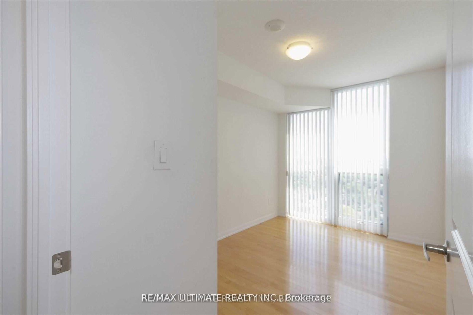 5793 Yonge Street, Unit 2205 - Photo 8