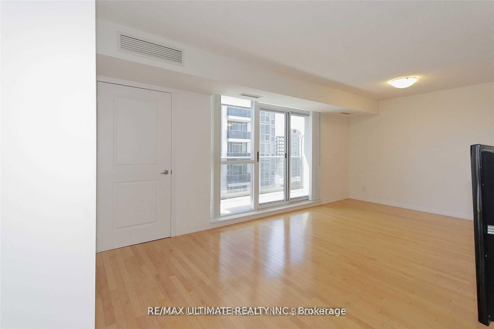 5793 Yonge Street, Unit 2205 - Photo 9