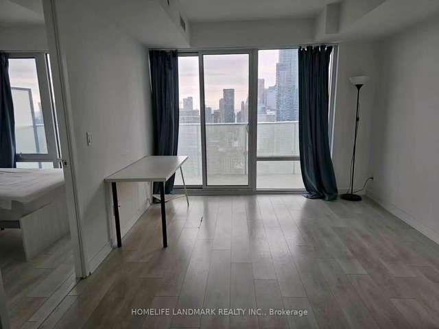 4010 - 501 Yonge Street
