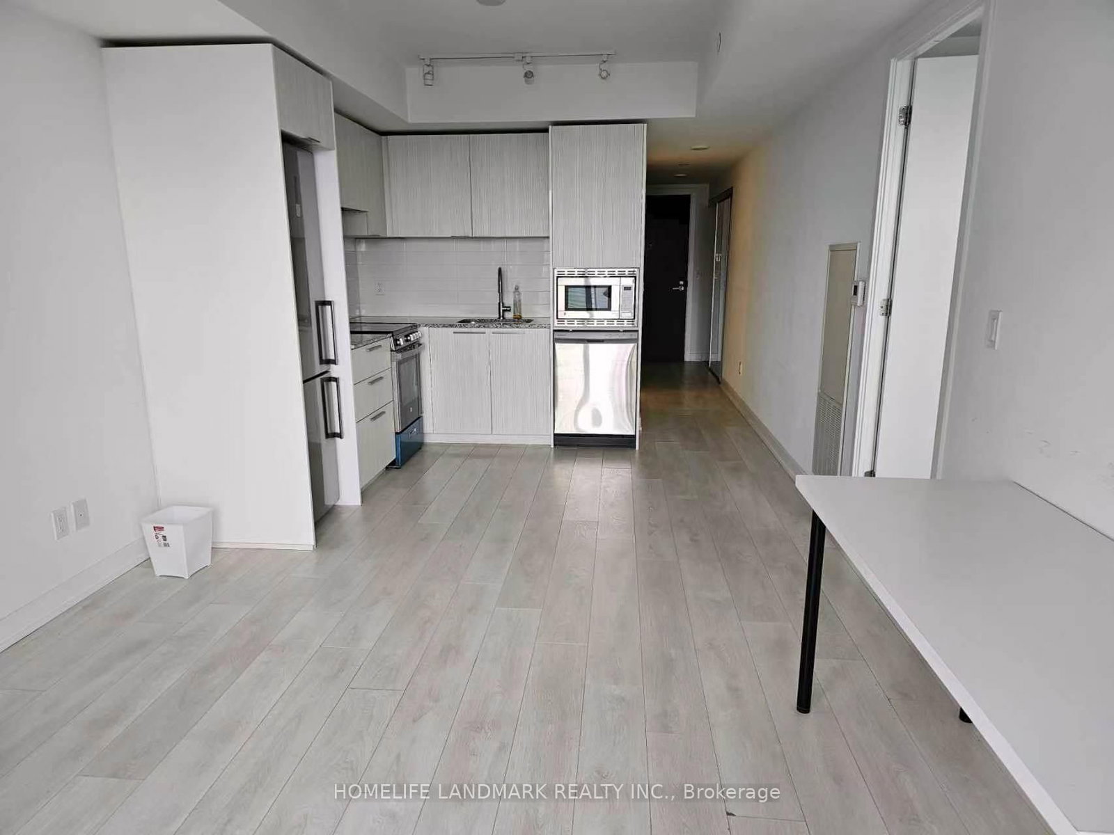 501 Yonge Street, Unit 4010 - Photo 4