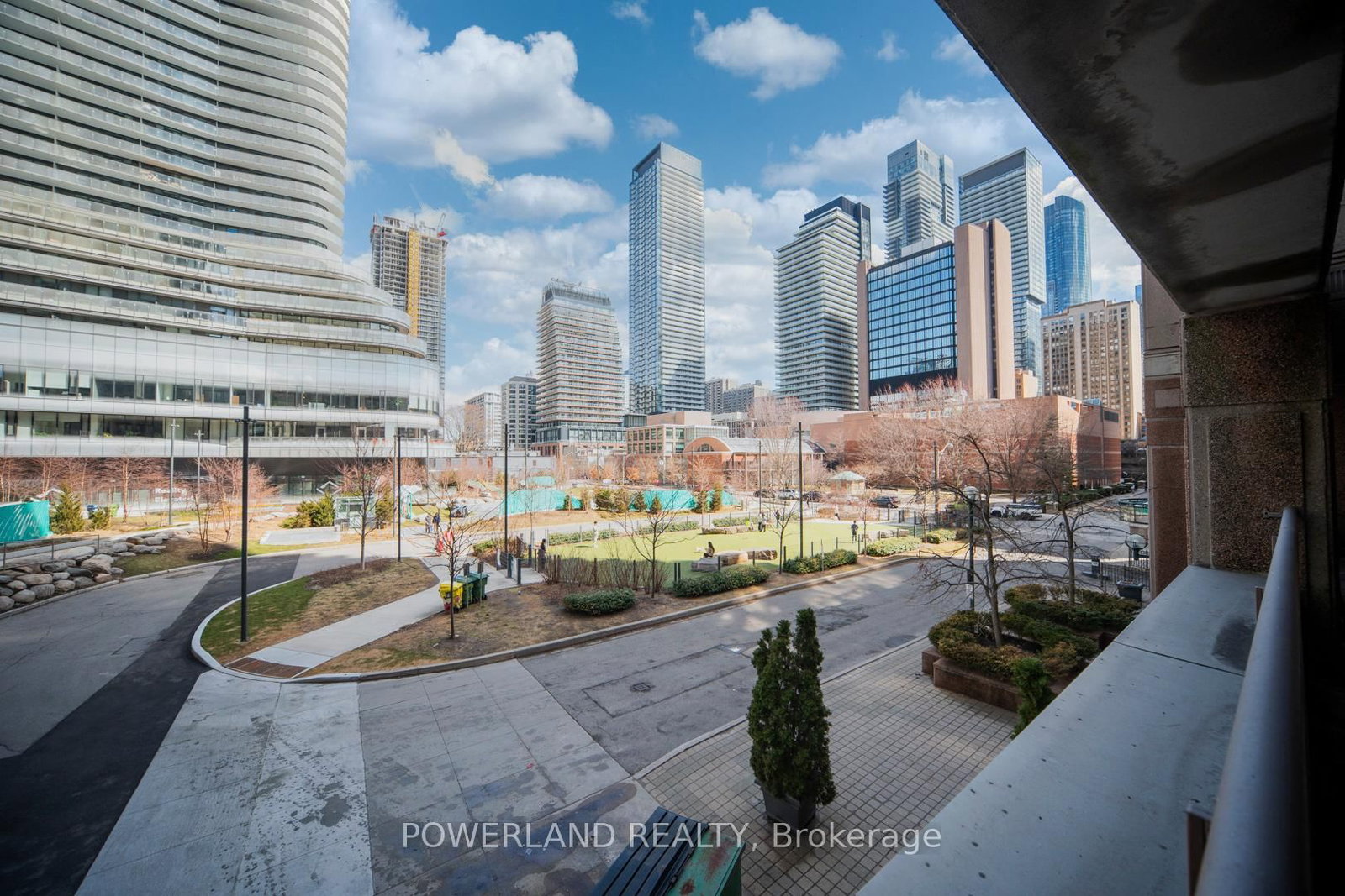 909 Bay Street, Unit 208 - Photo 29