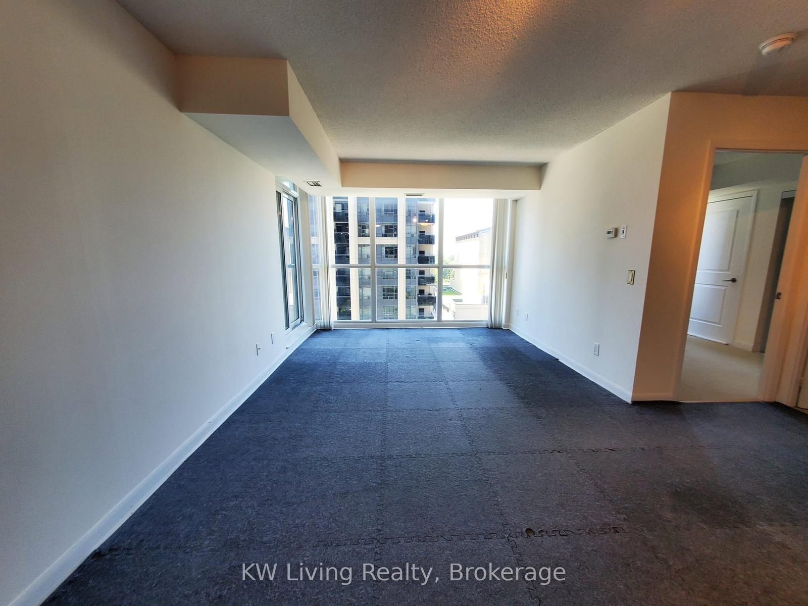 4978 Yonge Street, Unit 909 - Photo 3