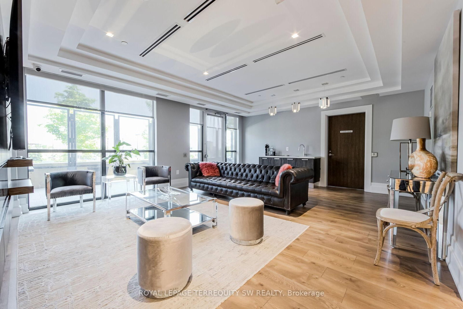 3 Southvale Drive, Unit 605 - Photo 31