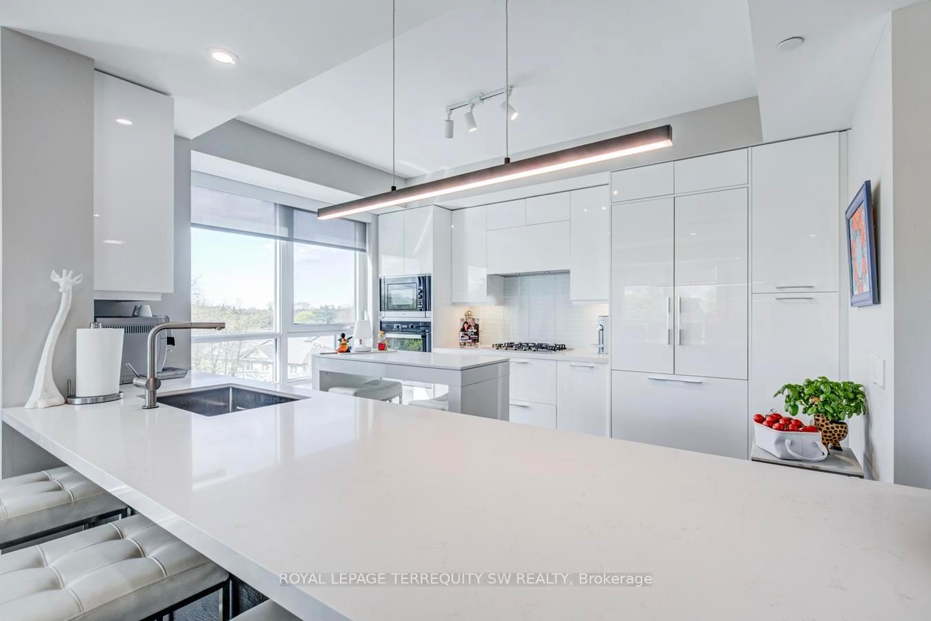 3 Southvale Drive, Unit 605 - Photo 41