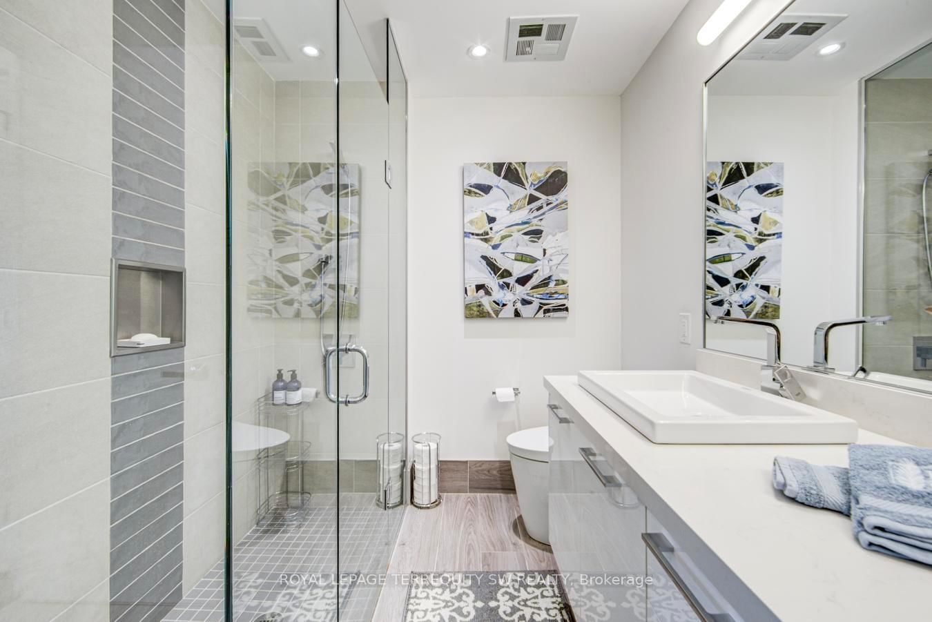 3 Southvale Drive, Unit 605 - Photo 49