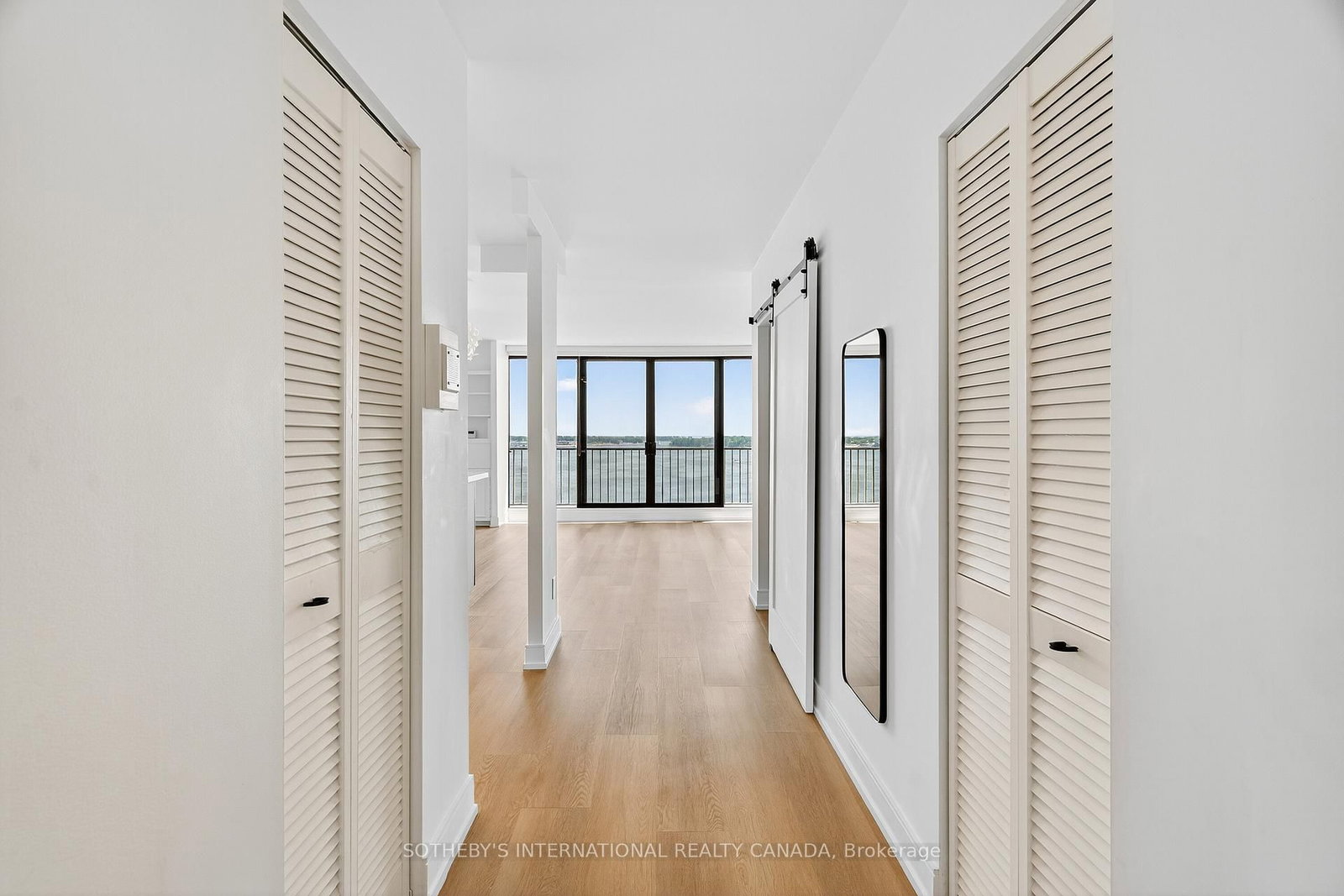 33 Harbour Square, Unit 1423 - Photo 2