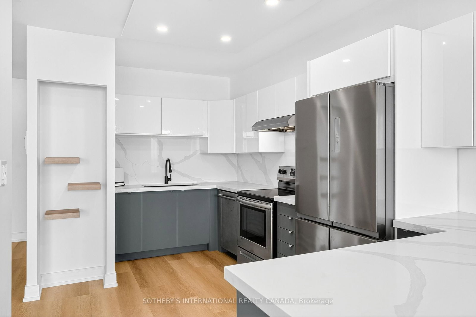 33 Harbour Square, Unit 1423 - Photo 13