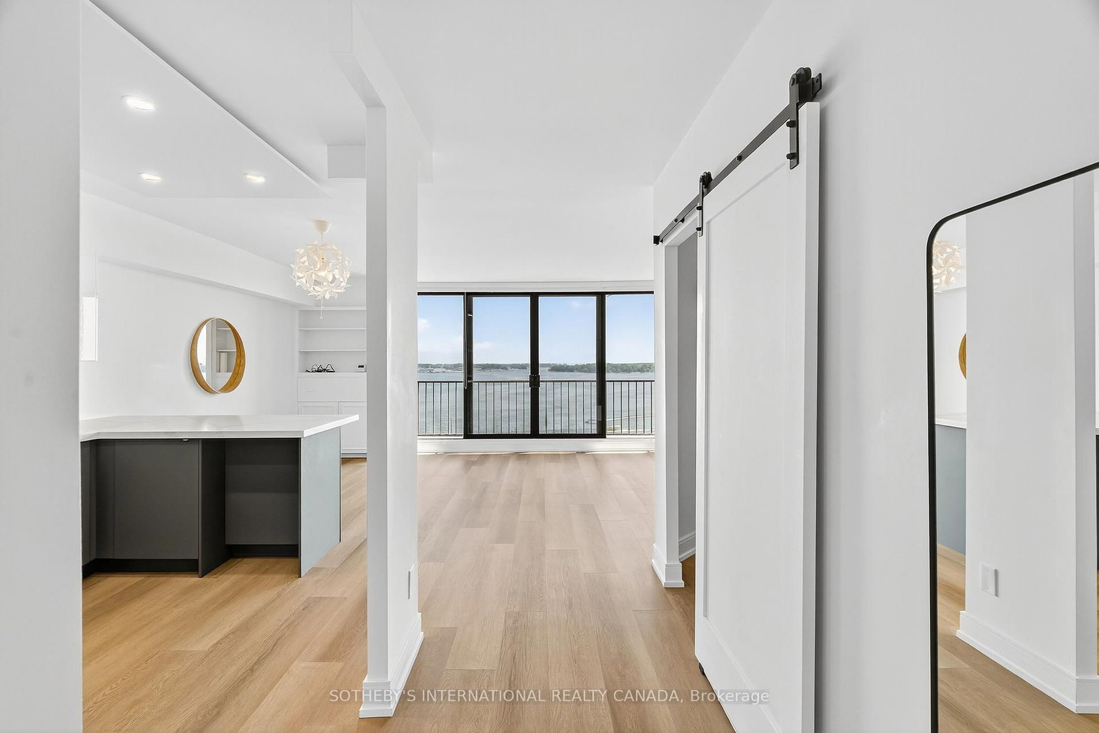 33 Harbour Square, Unit 1423 - Photo 8