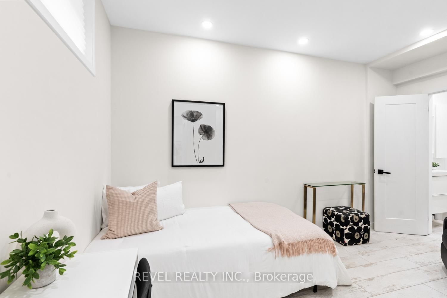 89 Foxley Street, Unit Lower - Photo 10