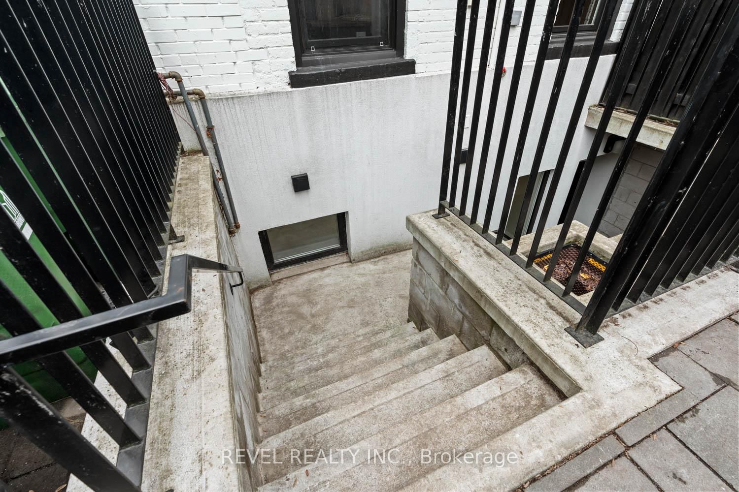 89 Foxley Street, Unit Lower - Photo 15