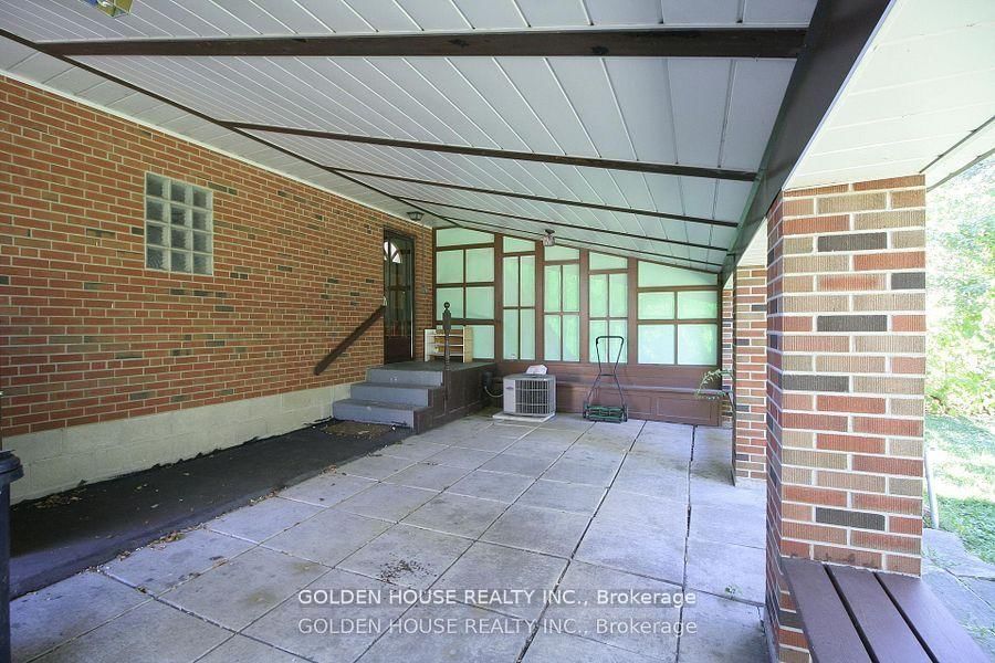 260 Moore Park Avenue - Photo 17