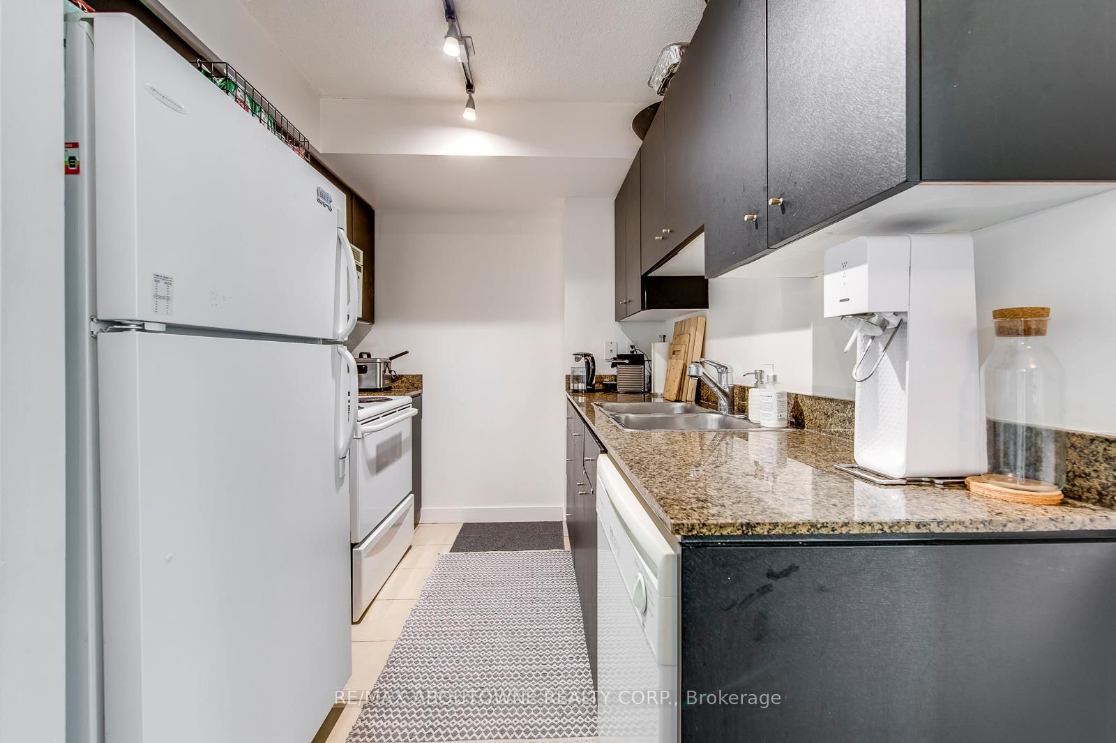 397 Front Street, Unit 1907 - Photo 12