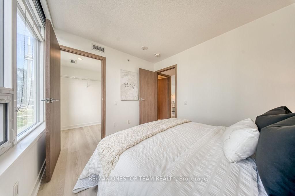 17 Bathurst Street, Unit 1510 - Photo 25