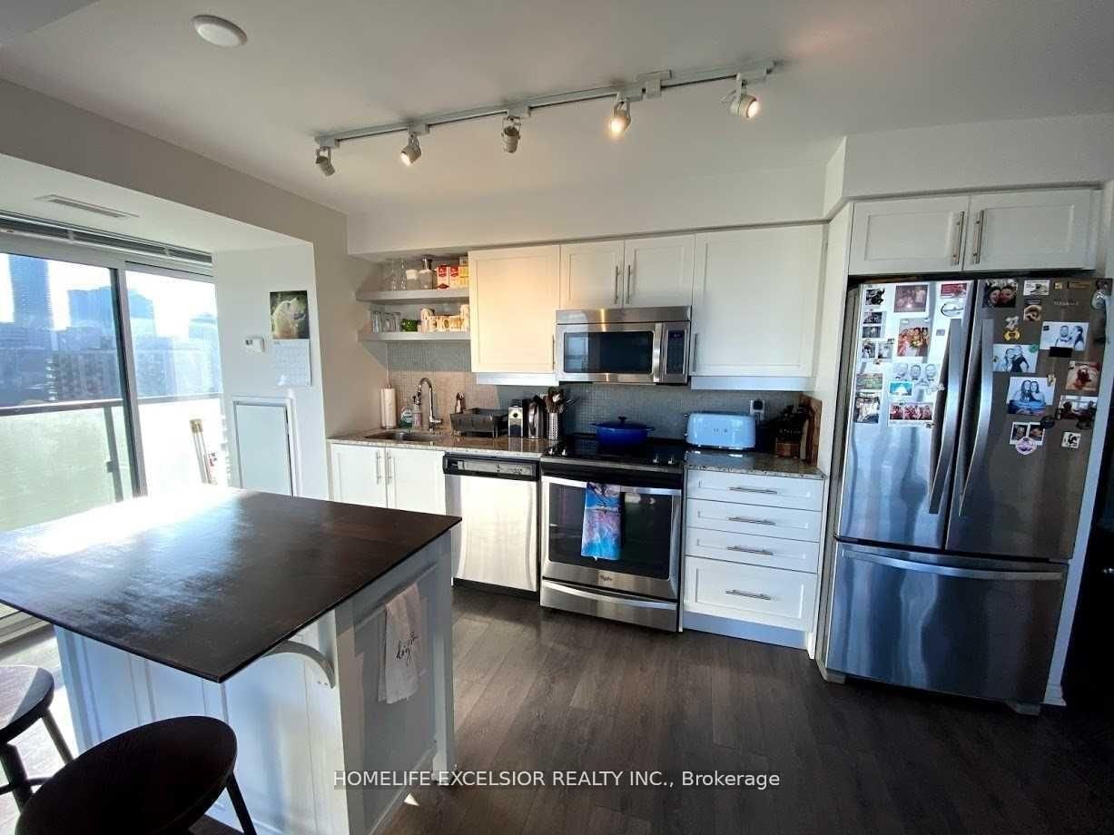 400 Adelaide Street E, Unit 2006 - Photo 2
