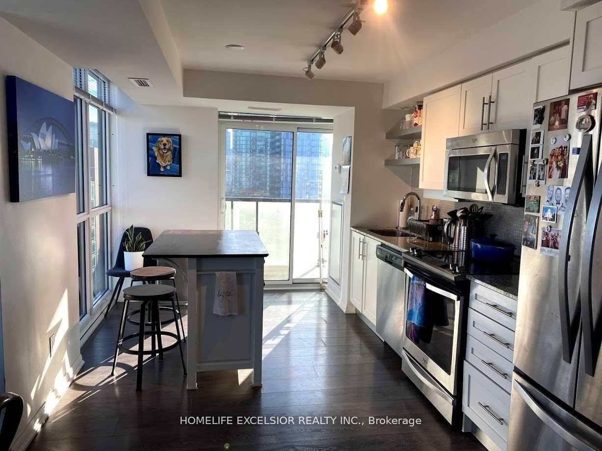 400 Adelaide Street E, Unit 2006 - Photo 4