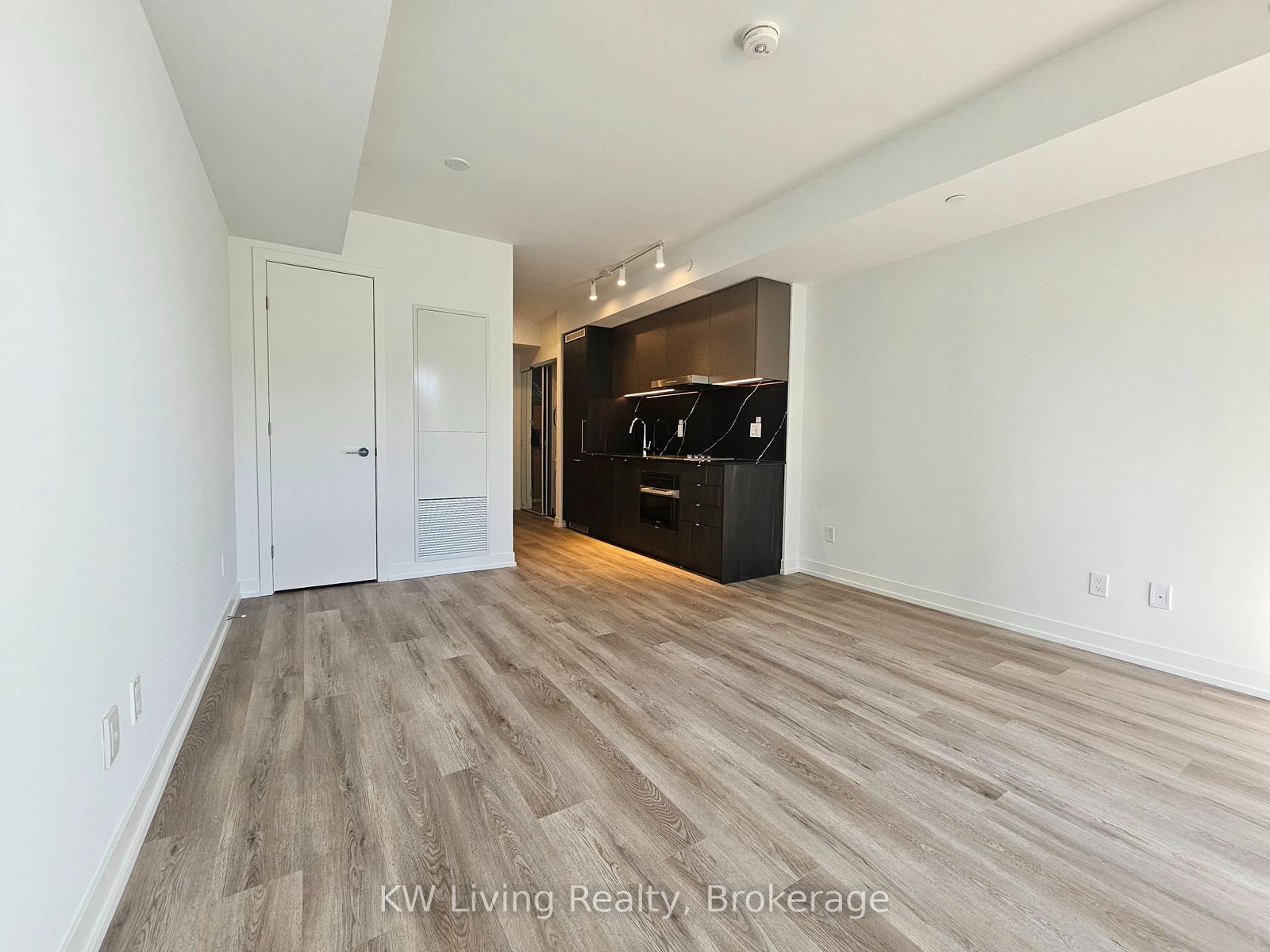 771 Yonge Street, Unit 1109 - Photo 6