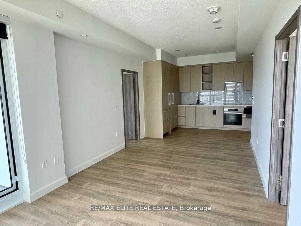 85 Mcmahon Drive, Unit 1502 - Photo 5
