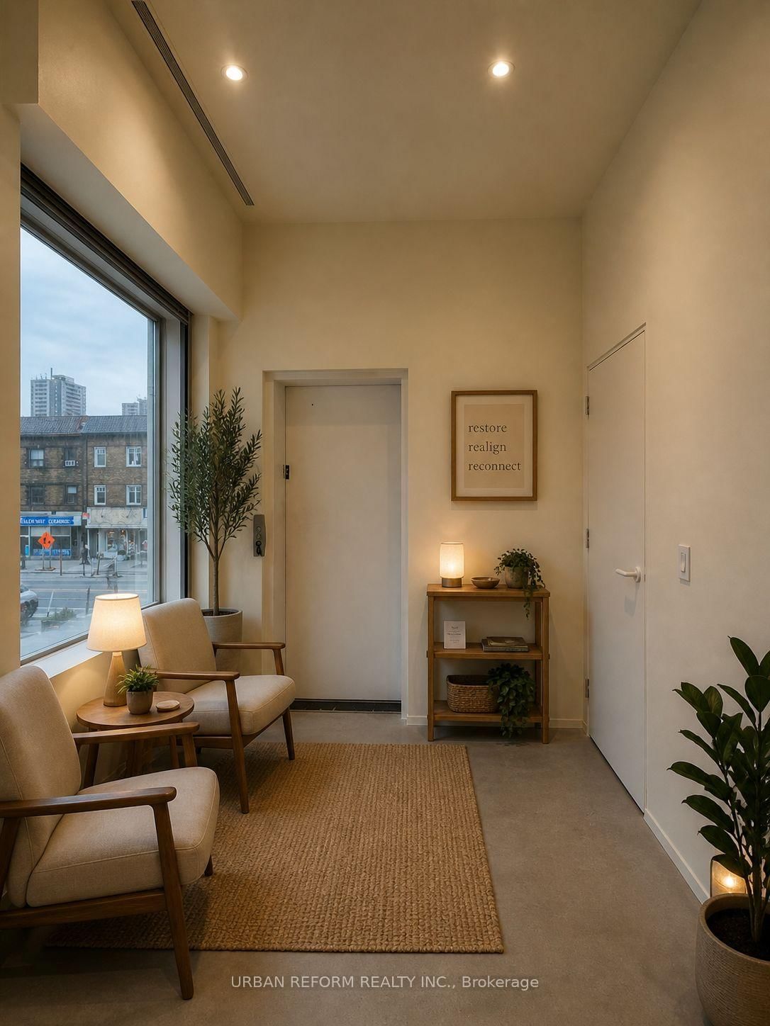 1071 Yonge Street, Unit Room 1 - Photo 3