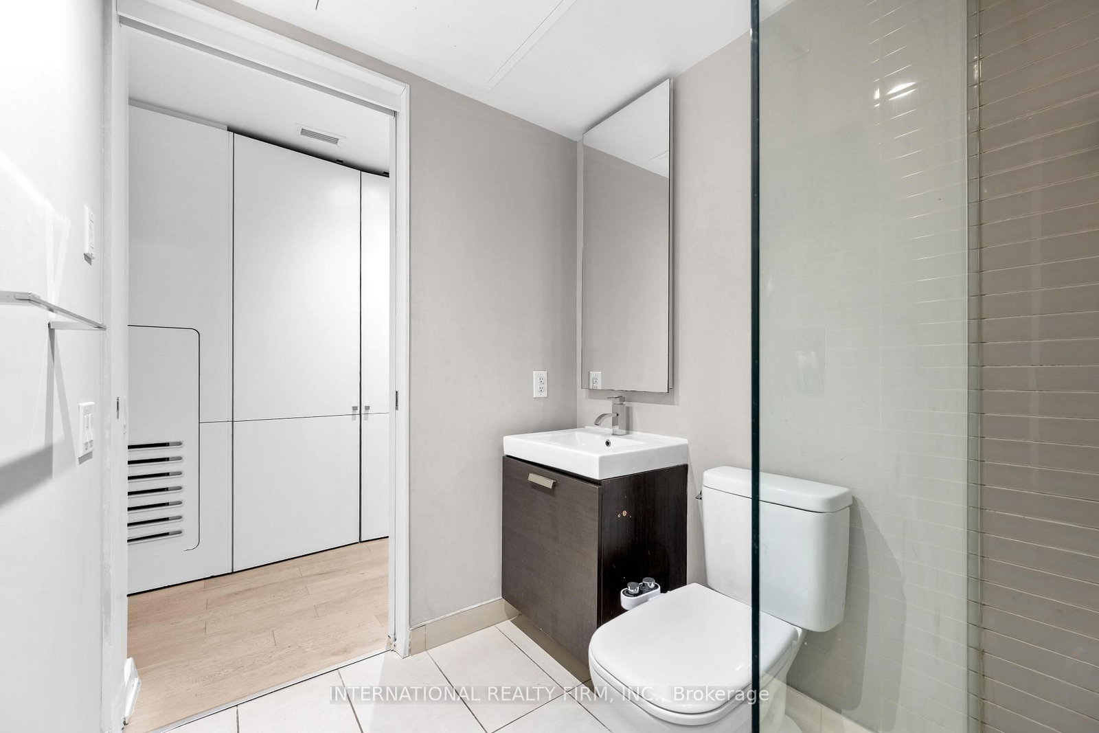 629 King Street W, Unit 313 - Photo 22