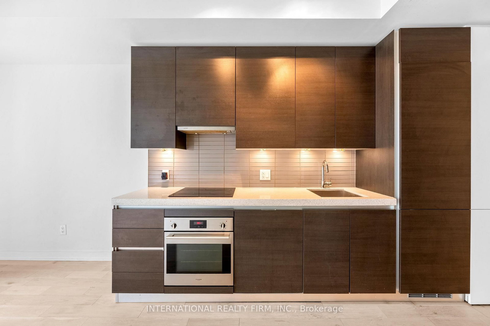 629 King Street W, Unit 313 - Photo 4
