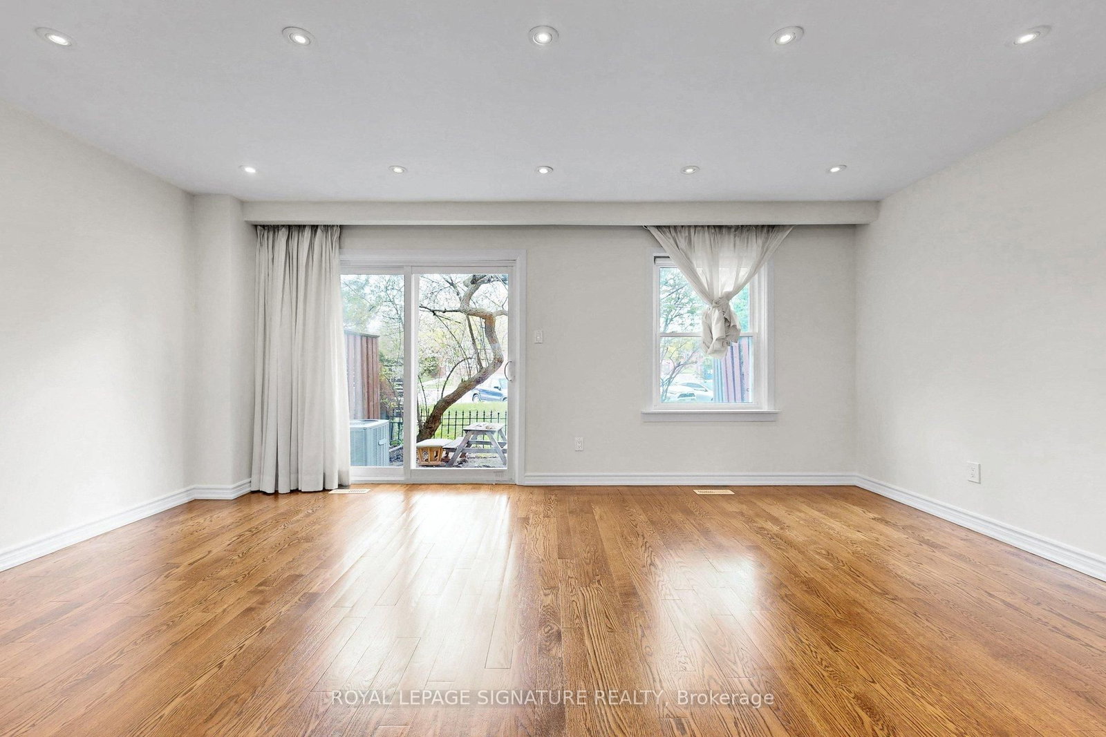 551 Steeles Avenue W, Unit 43 - Photo 10