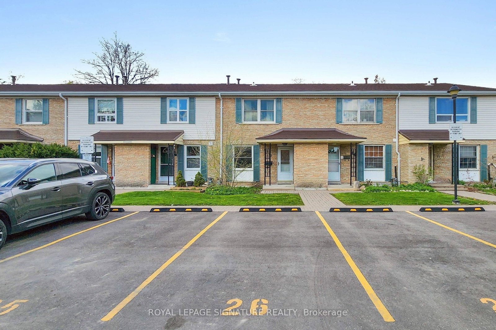 551 Steeles Avenue W, Unit 43 - Photo 2