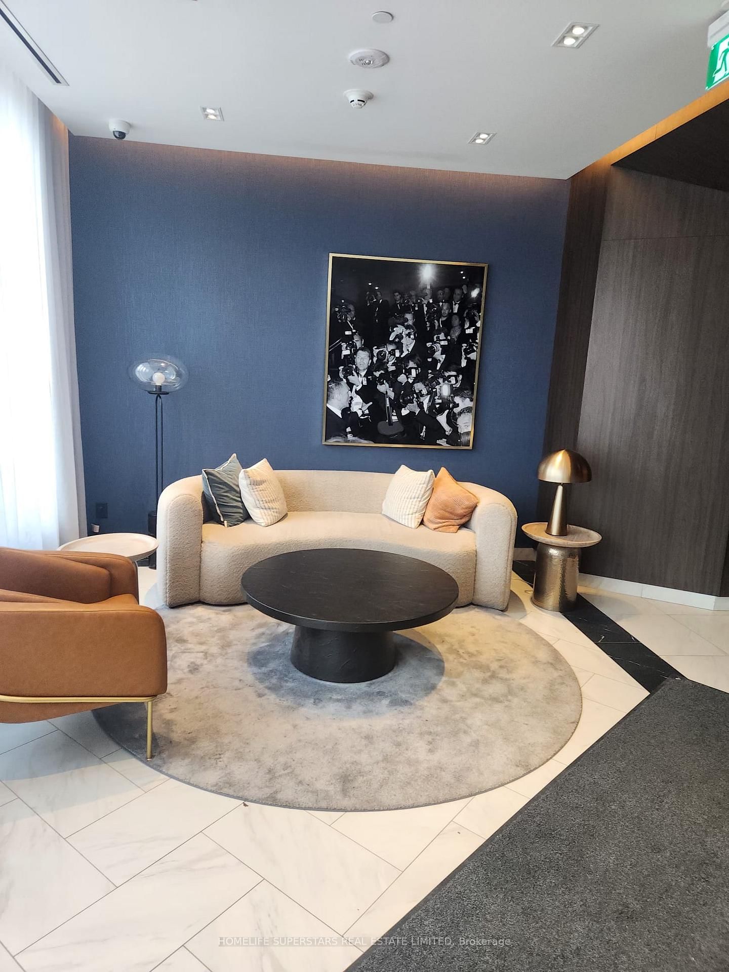 500 DUPONT Street, Unit 410 - Photo 4