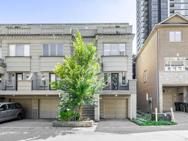 35 William Poole Way