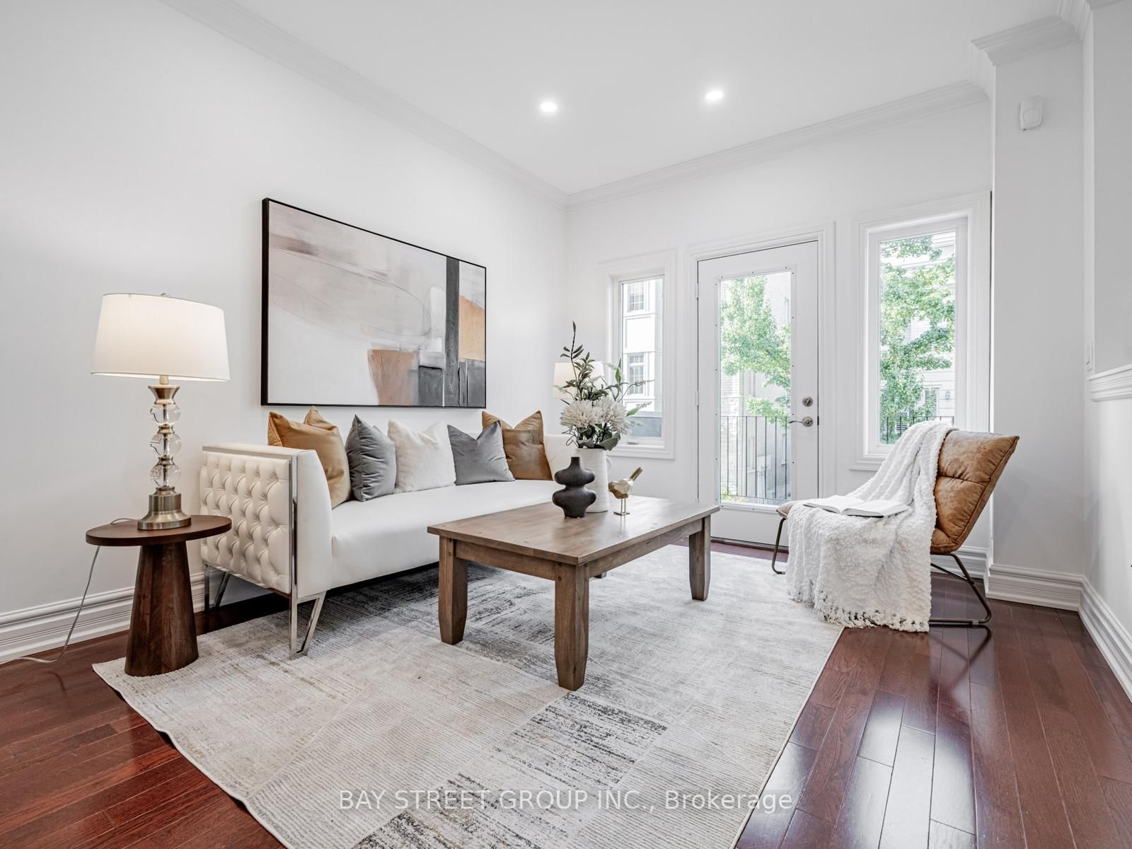 35 William Poole Way - Photo 5