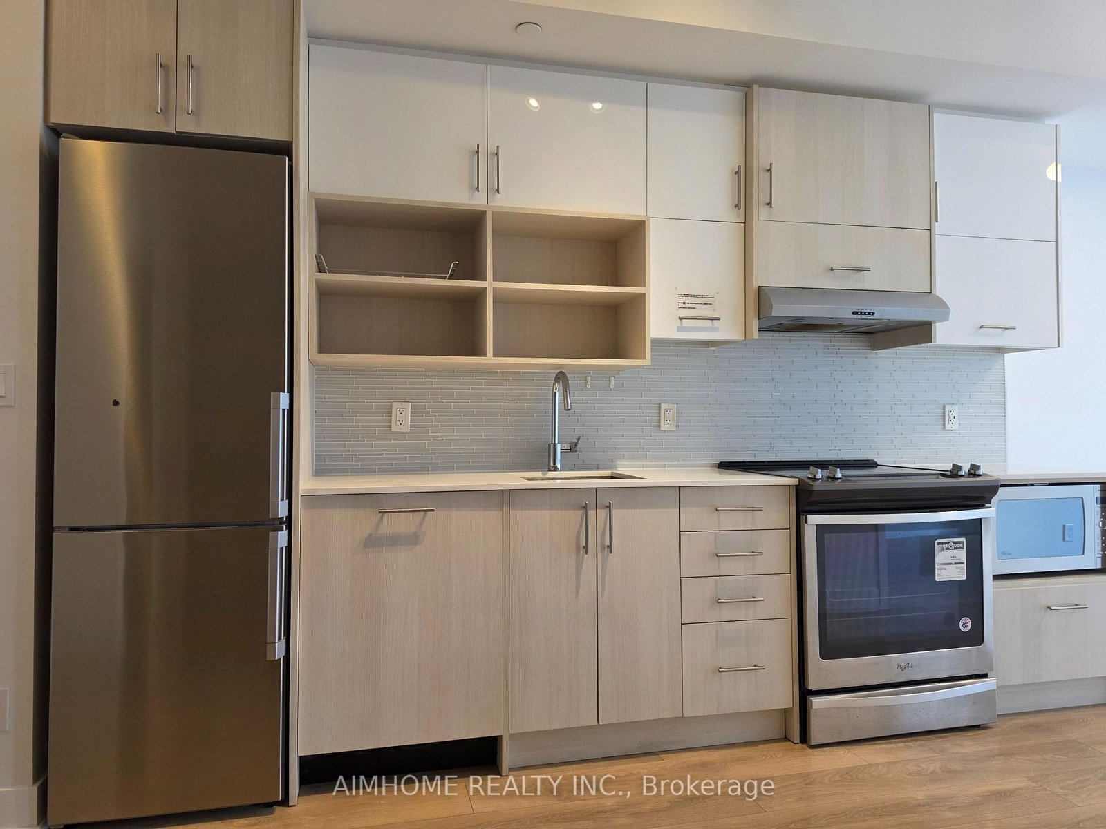 150 Fairview Mall Drive, Unit 504 - Photo 3