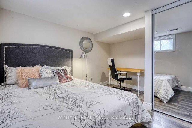 3 - 29 Whitman Street Avenue E