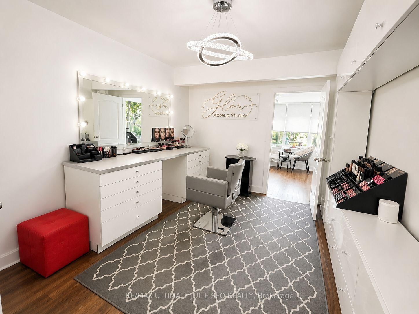 3223 Yonge Street - Photo 5