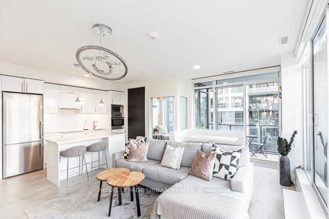 576 Front Street W, Unit 1514