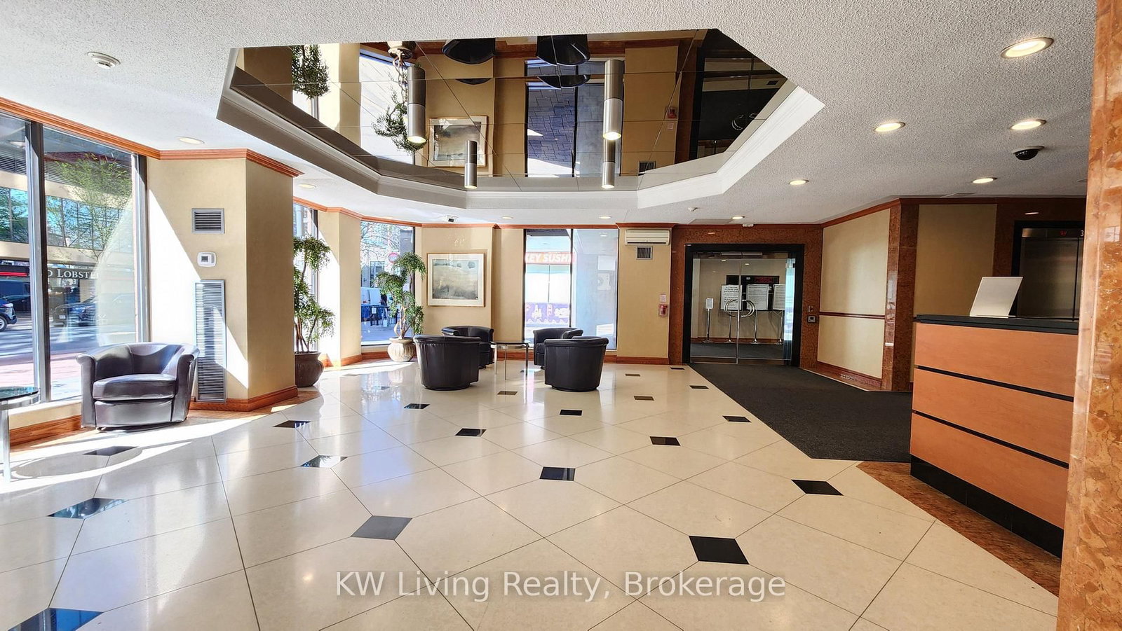 633 Bay Street, Unit 1021 - Photo 4