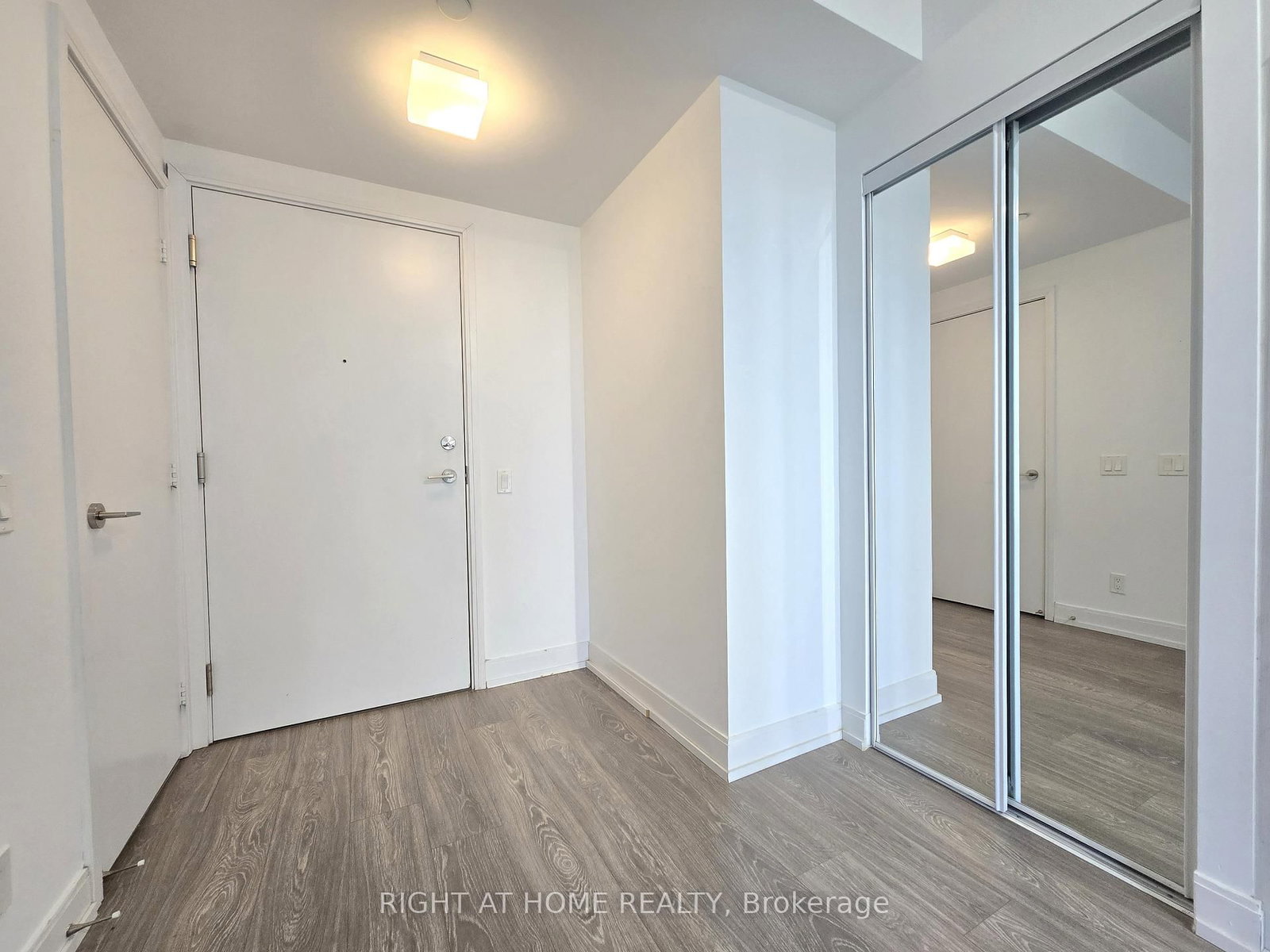 181 Dundas Street E, Unit 3802 - Photo 10
