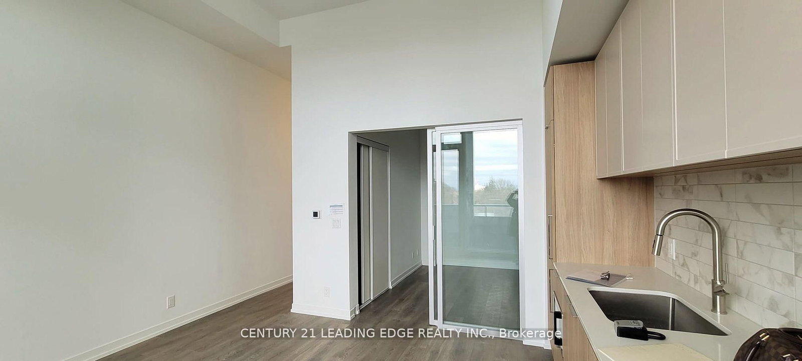 2020 Bathurst Street, Unit 1006 - Photo 8