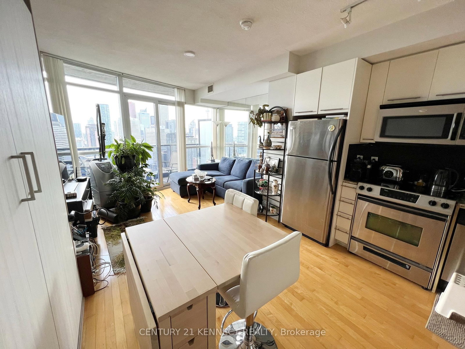 21 Carlton Street, Unit 3606 - Photo 5