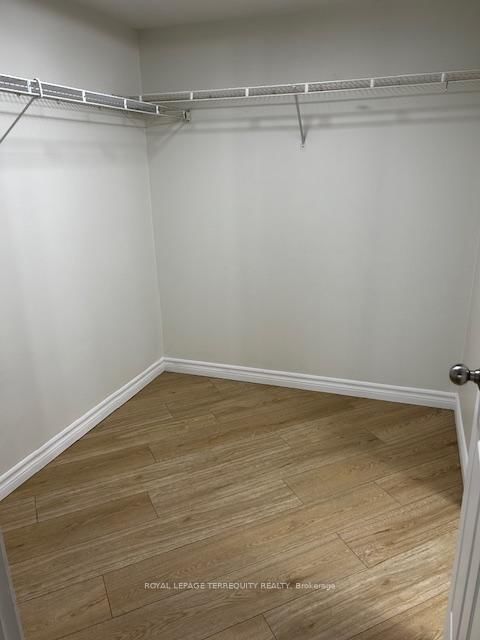 711 Bay Street, Unit 919 - Photo 18