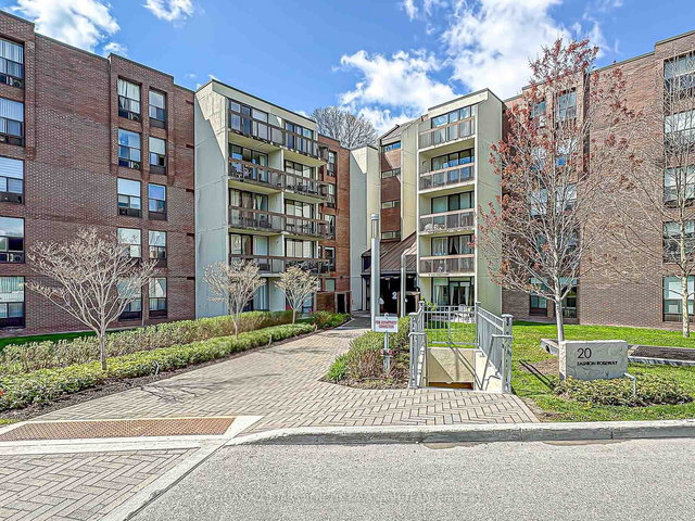408 - 20 Fashion Roseway