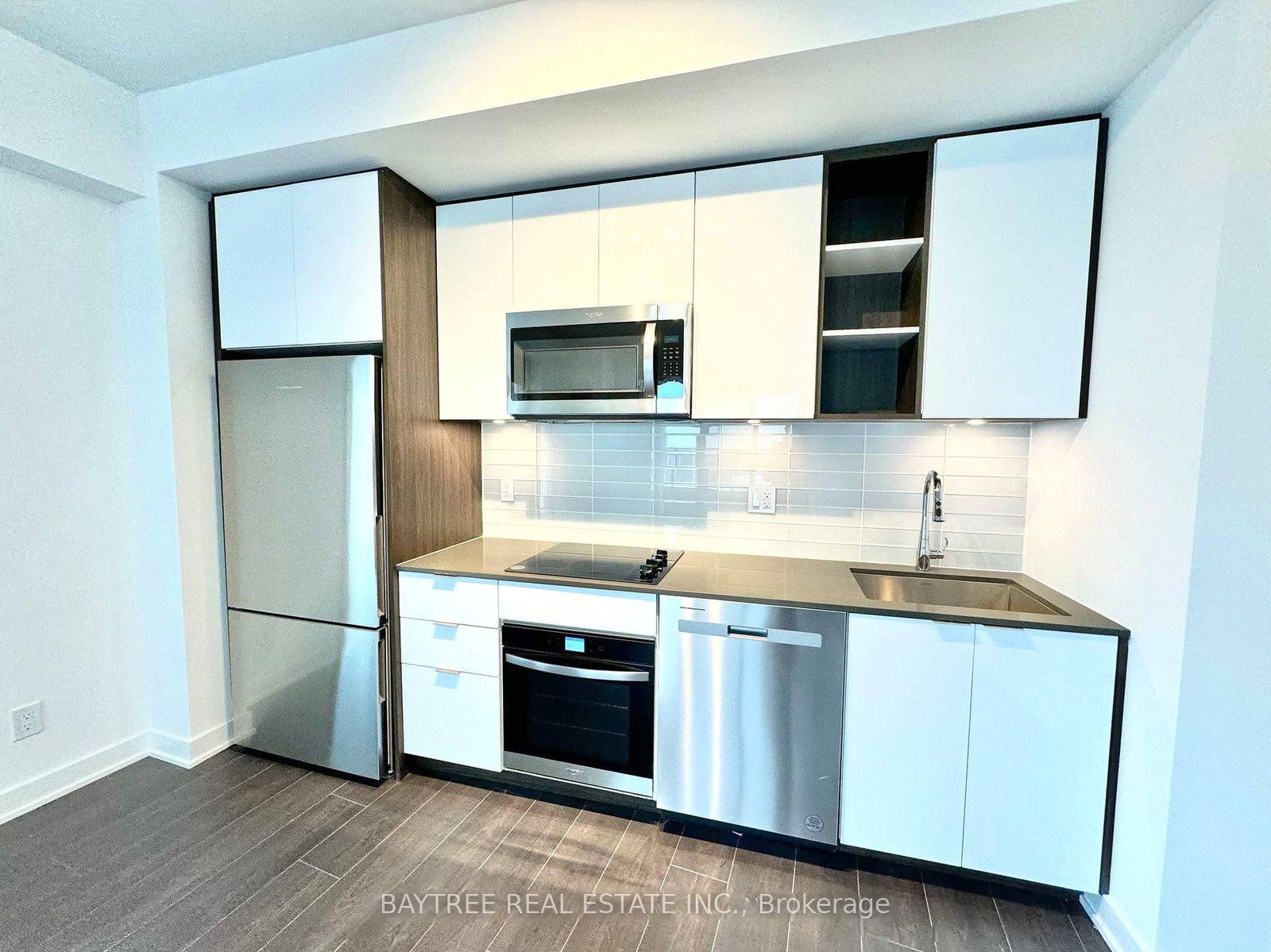 543 Richmond Street W, Unit 641