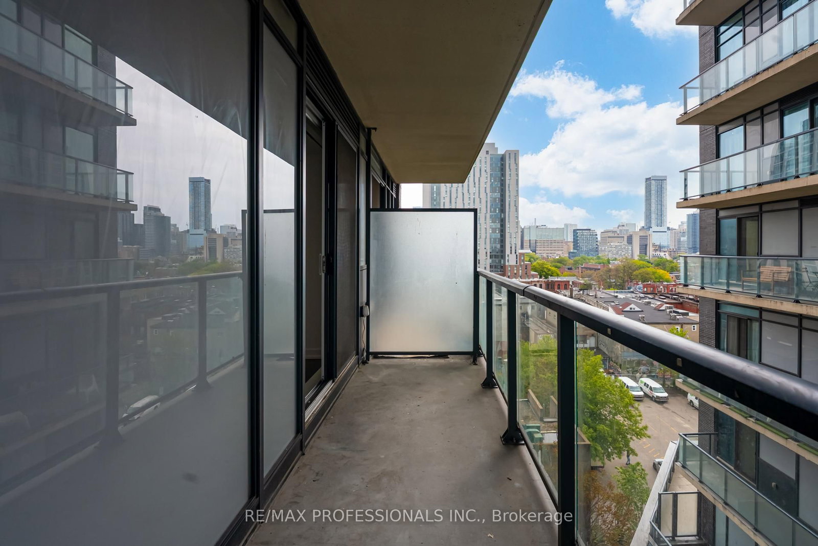 297 College Street, Unit 827 - Photo 21