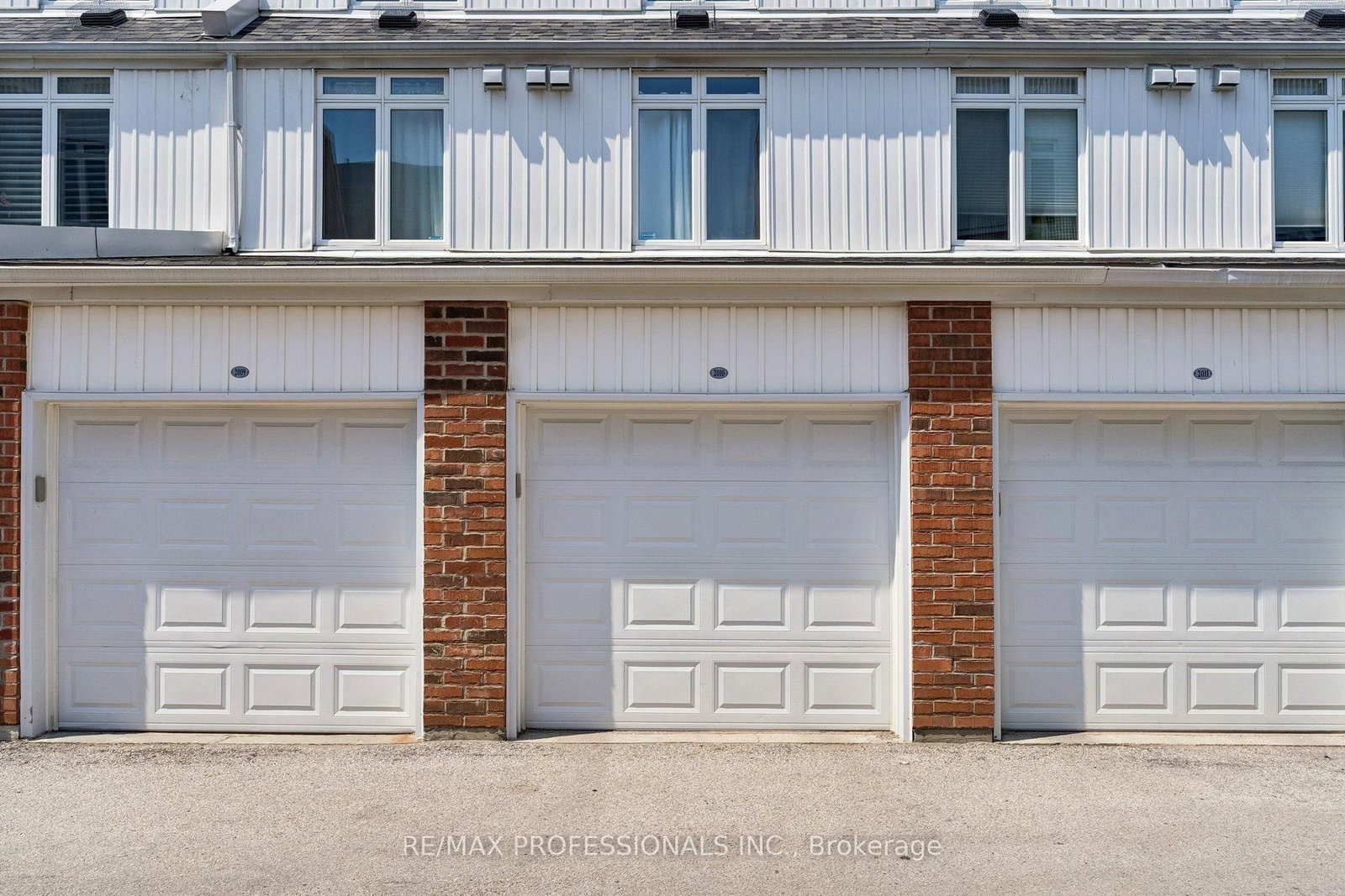 Listing Image 44