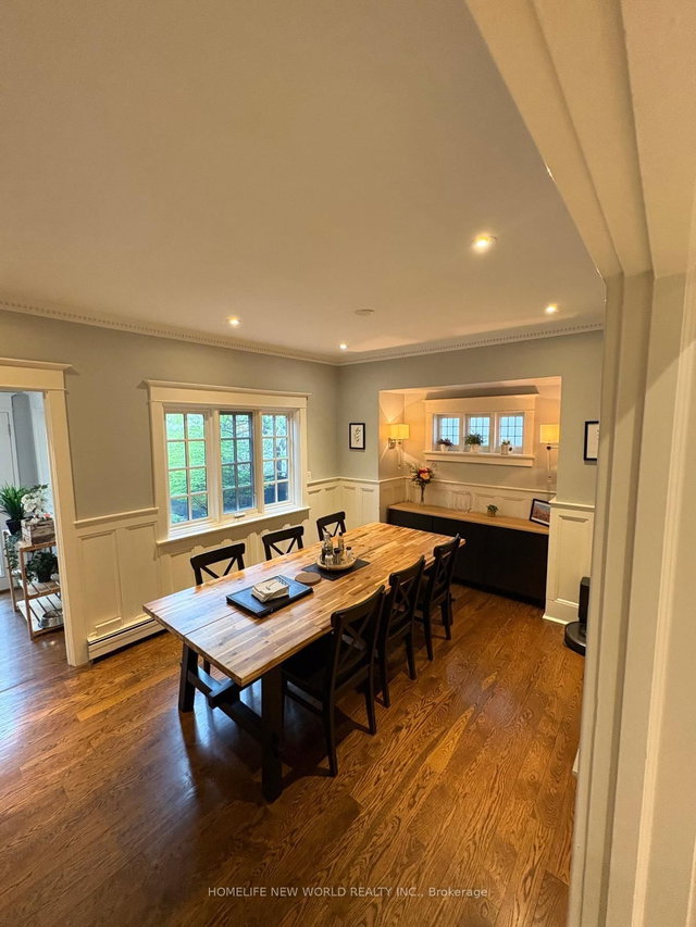 47 Lawrence Crescent