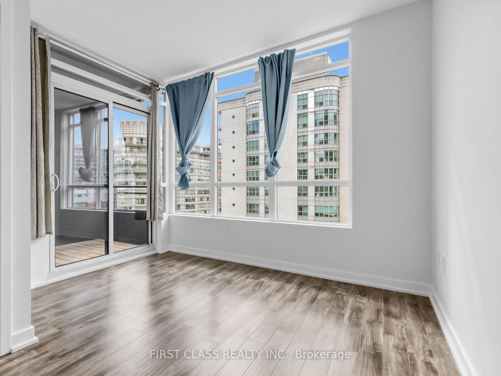 38 Dan Leckie Way, Unit 715 - Photo 2