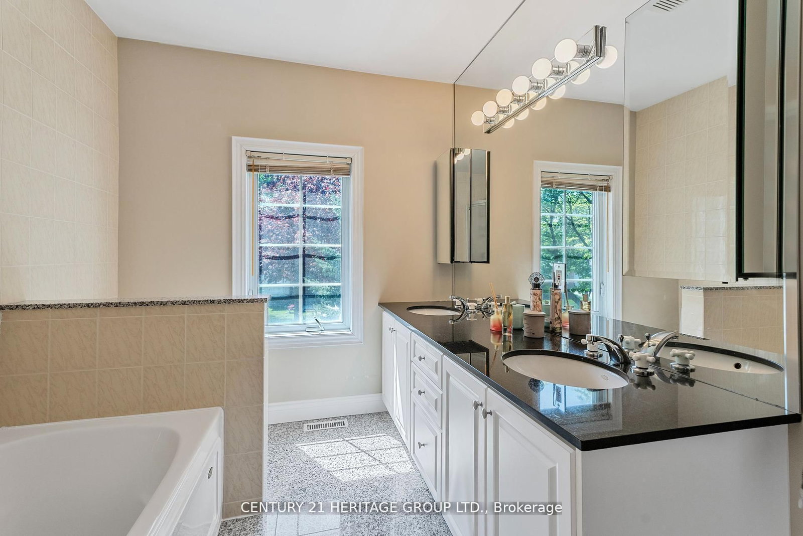 162 Goulding Avenue - Photo 15