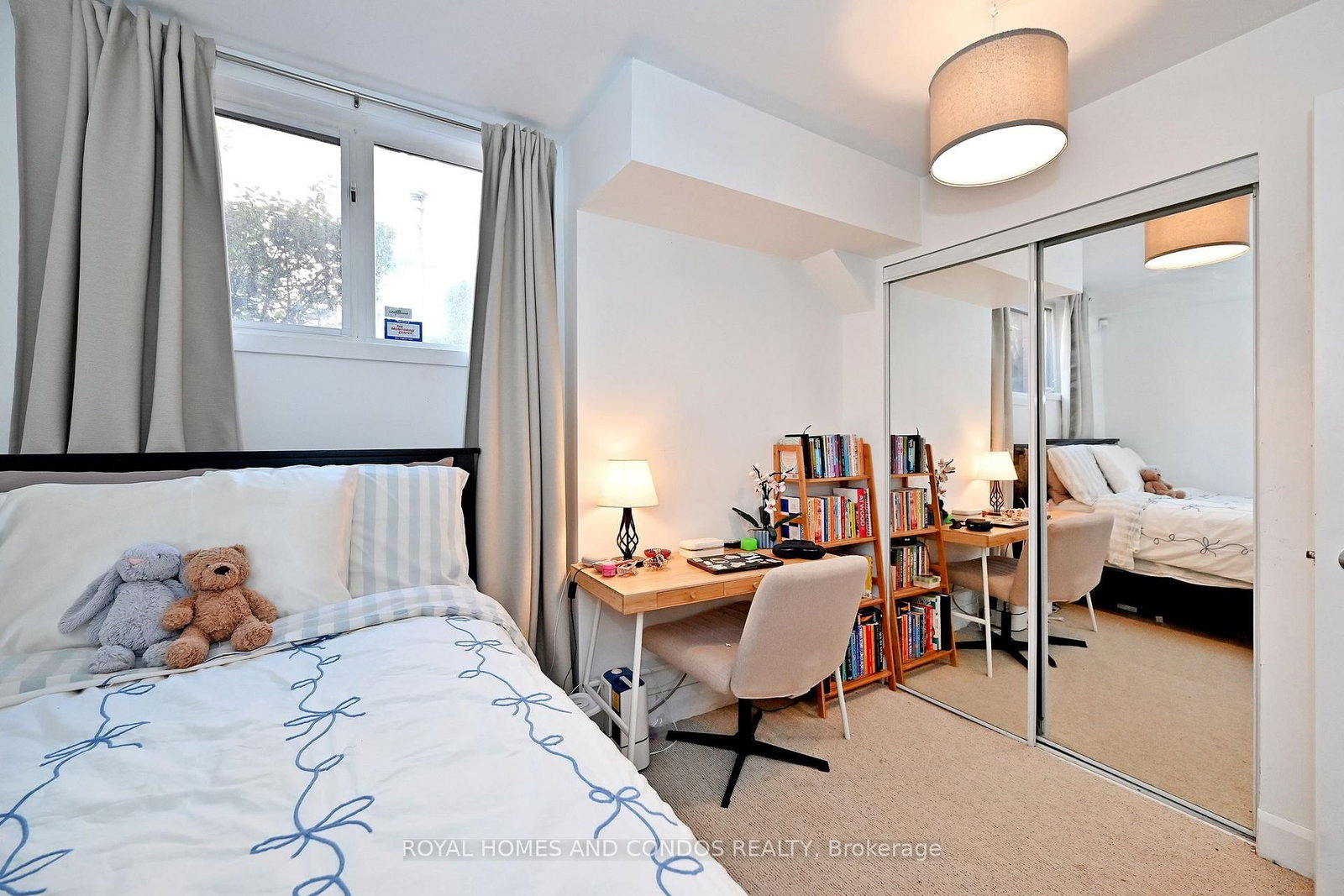 415 Jarvis Street, Unit 125 - Photo 33